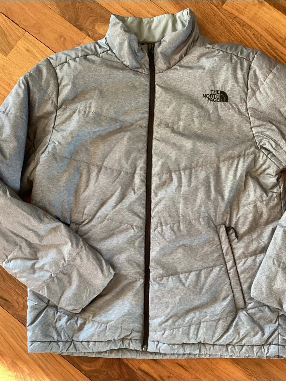 The North Face Men's Light Gray Quilted Puffer Jacket